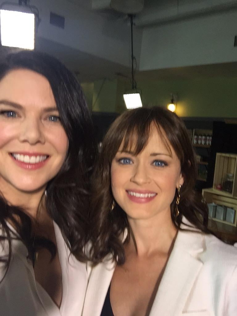 lauren graham and alexis bledel