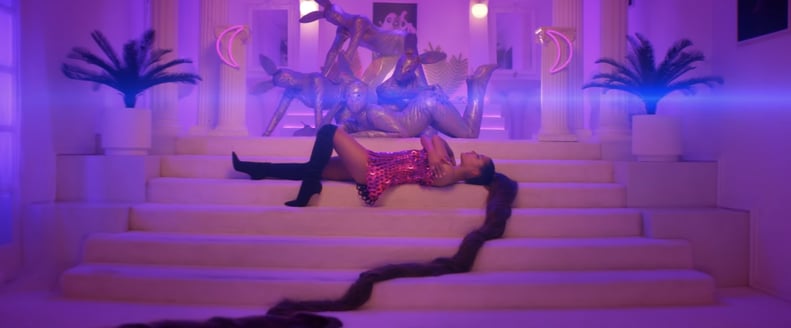 Ariana Grande With Her Miles-Long High Ponytail in "7 Rings"