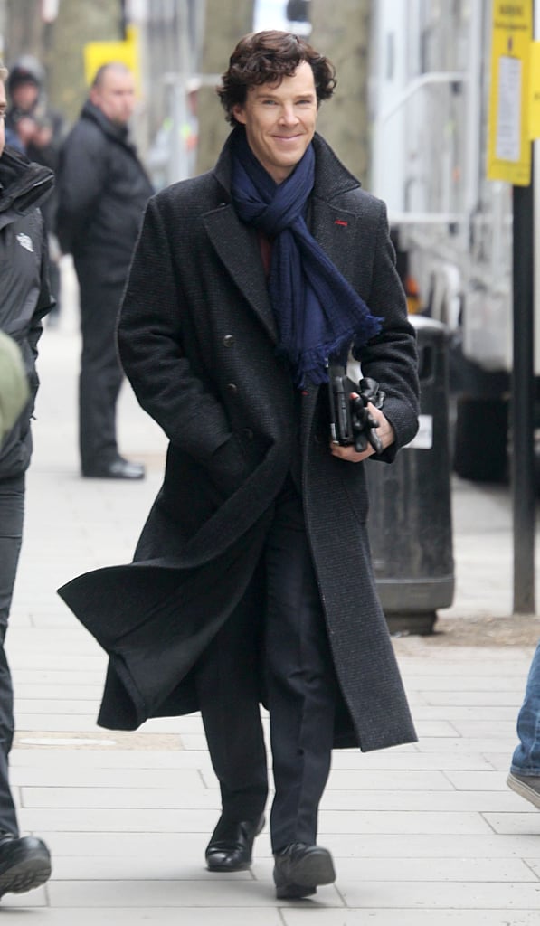 Benedict arriving to set.