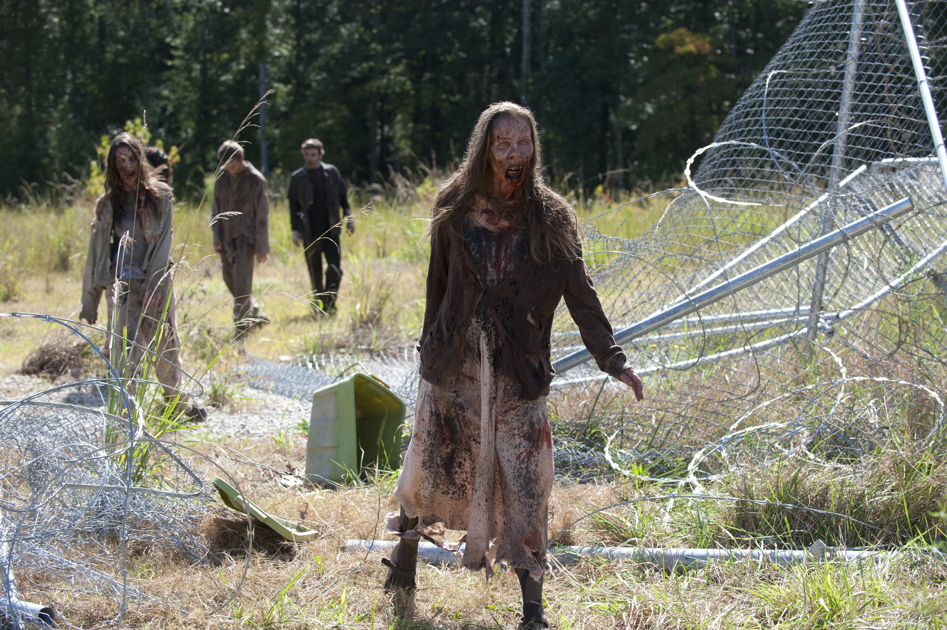 The Walking Dead' nails how a 'zombie virus' could spread - CNET