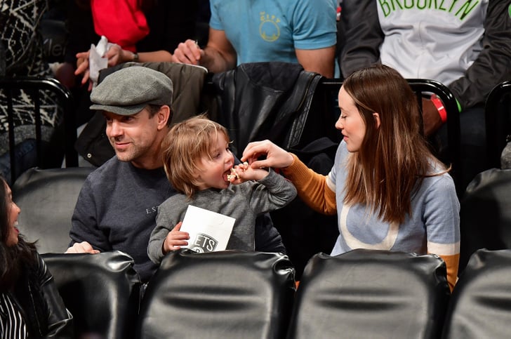 Olivia Wilde and Her Family at Brooklyn Nets Game Dec. 2016 | POPSUGAR