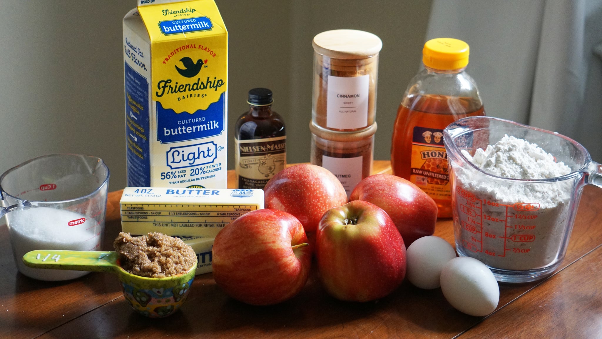 apple honey upside down cake for rosh hashanah dessert: ingredients