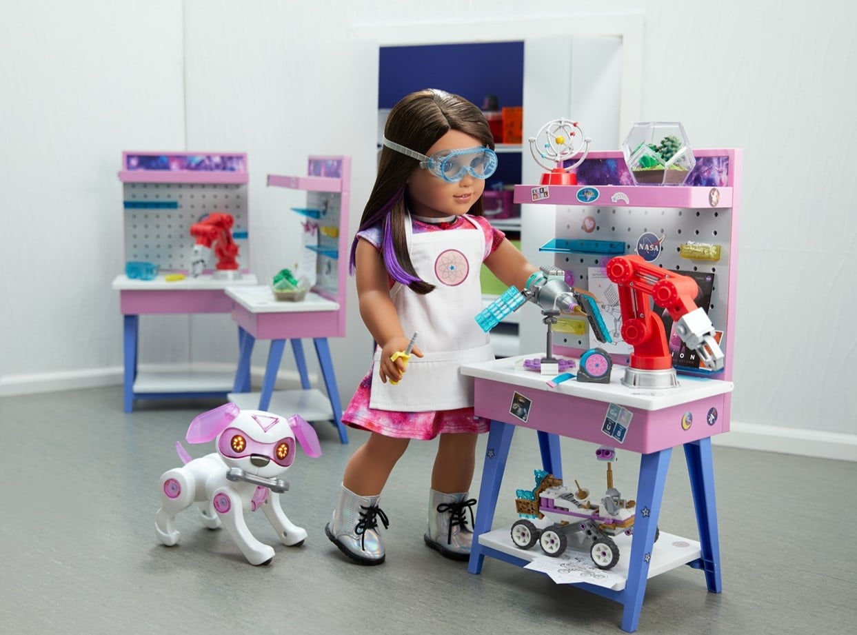 Luciana's robotic store dog