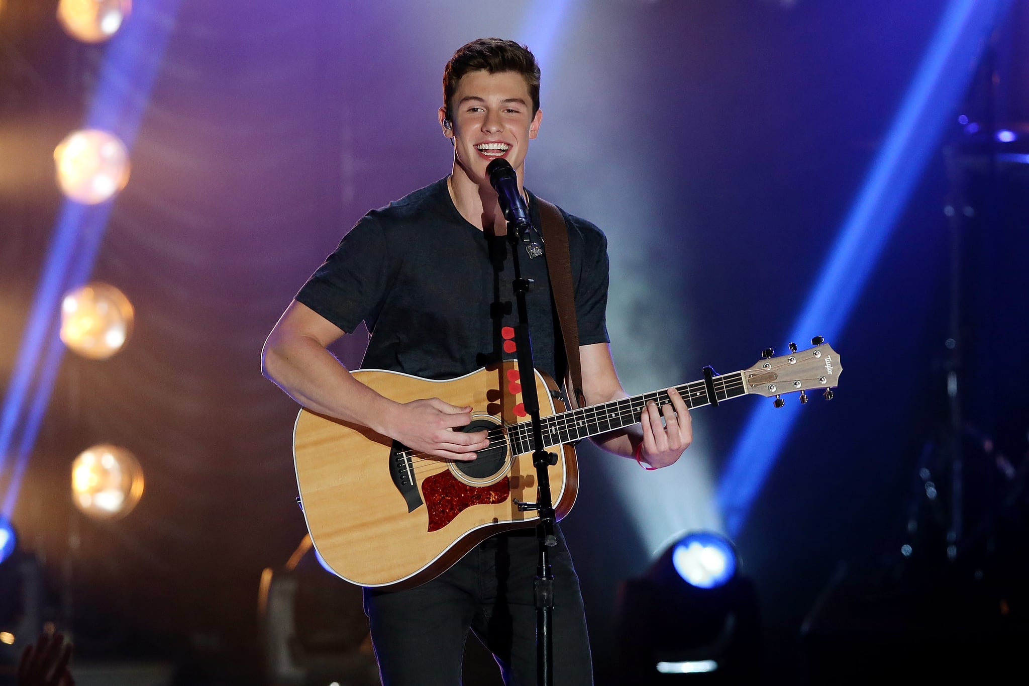 Best Shawn Mendes Pictures Popsugar Celebrity