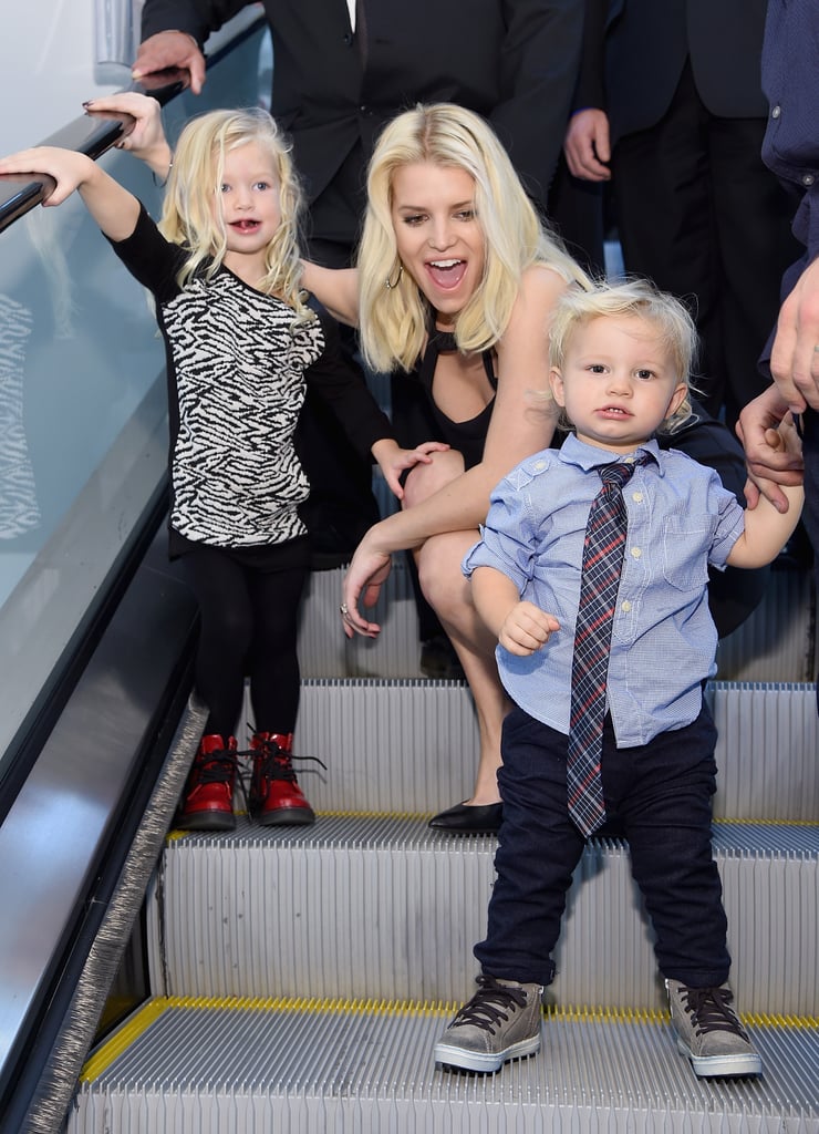 Jessica Simpson's Family at Belk in Dallas | Pictures