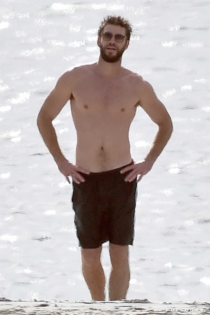 Shirtless Liam Hemsworth Pictures Popsugar Celebrity Photo