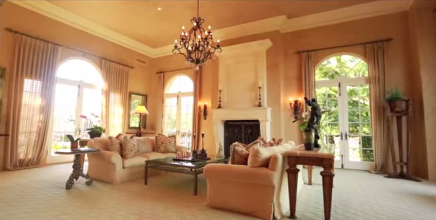 This quiet sitting room is the perfect place for Britney to relax when she's on a break from performing.