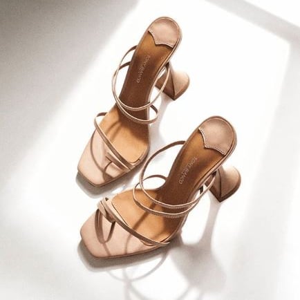 nike heels Beige