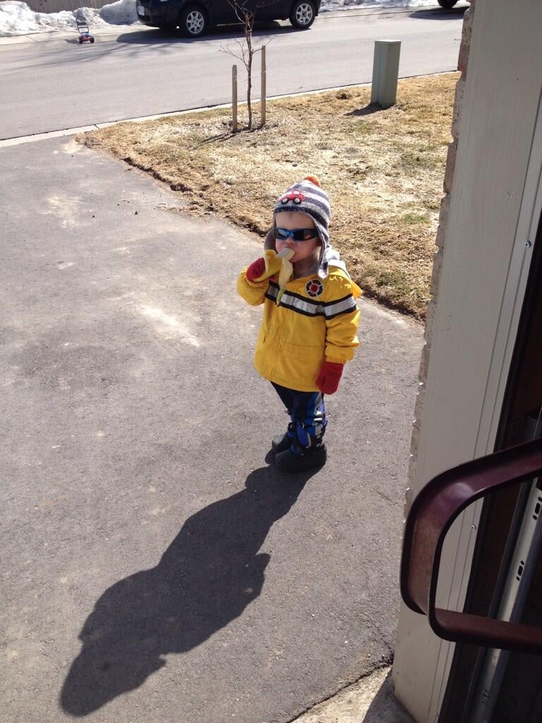 "This is Carter. He knocked on my door to ask if he could have a banana then left."
Many memes followed. 
Source: Imgur