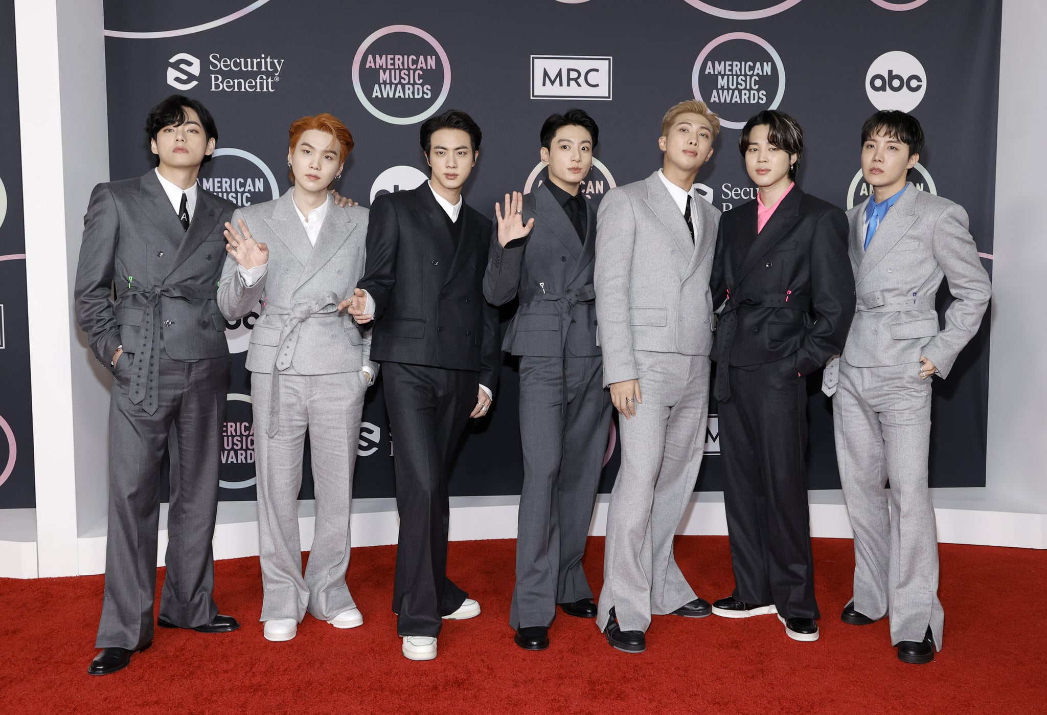 LOS ANGELES, CALIFORNIA - NOVEMBER 21: (L-R) V, Suga, Jin, Jungkook, RM, Jimin, and J-Hope of BTS attend the 2021 American Music Awards at Microsoft Theatre on November 21, 2021 in Los Angeles, California. (Photo by Amy Sussman/Getty Images)