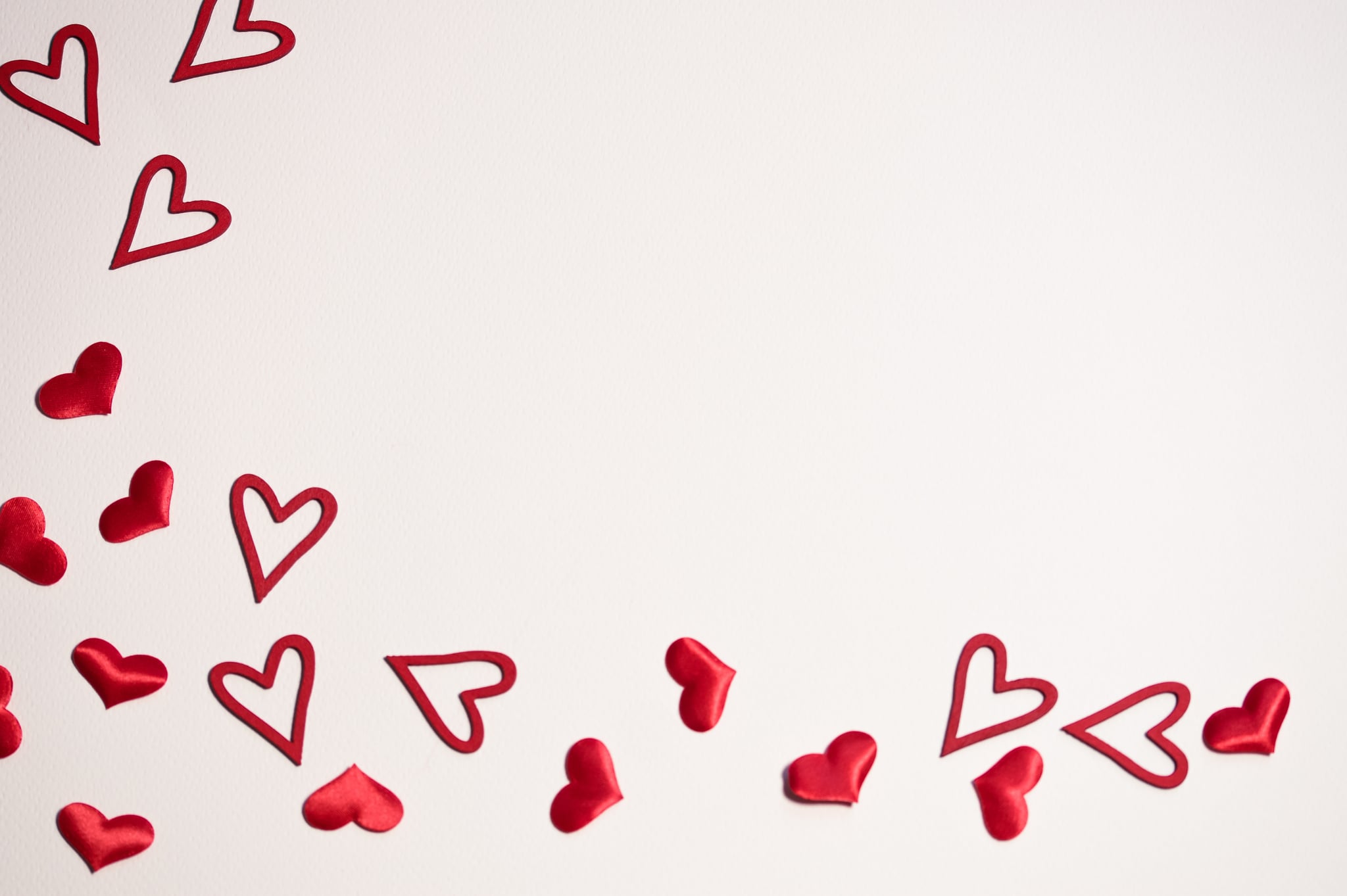 Valentine's Day Zoom Background: Full and Empty Hearts | Share the Love  This Valentine's Day With These 50 Zoom Background Images | POPSUGAR Tech  Photo 34