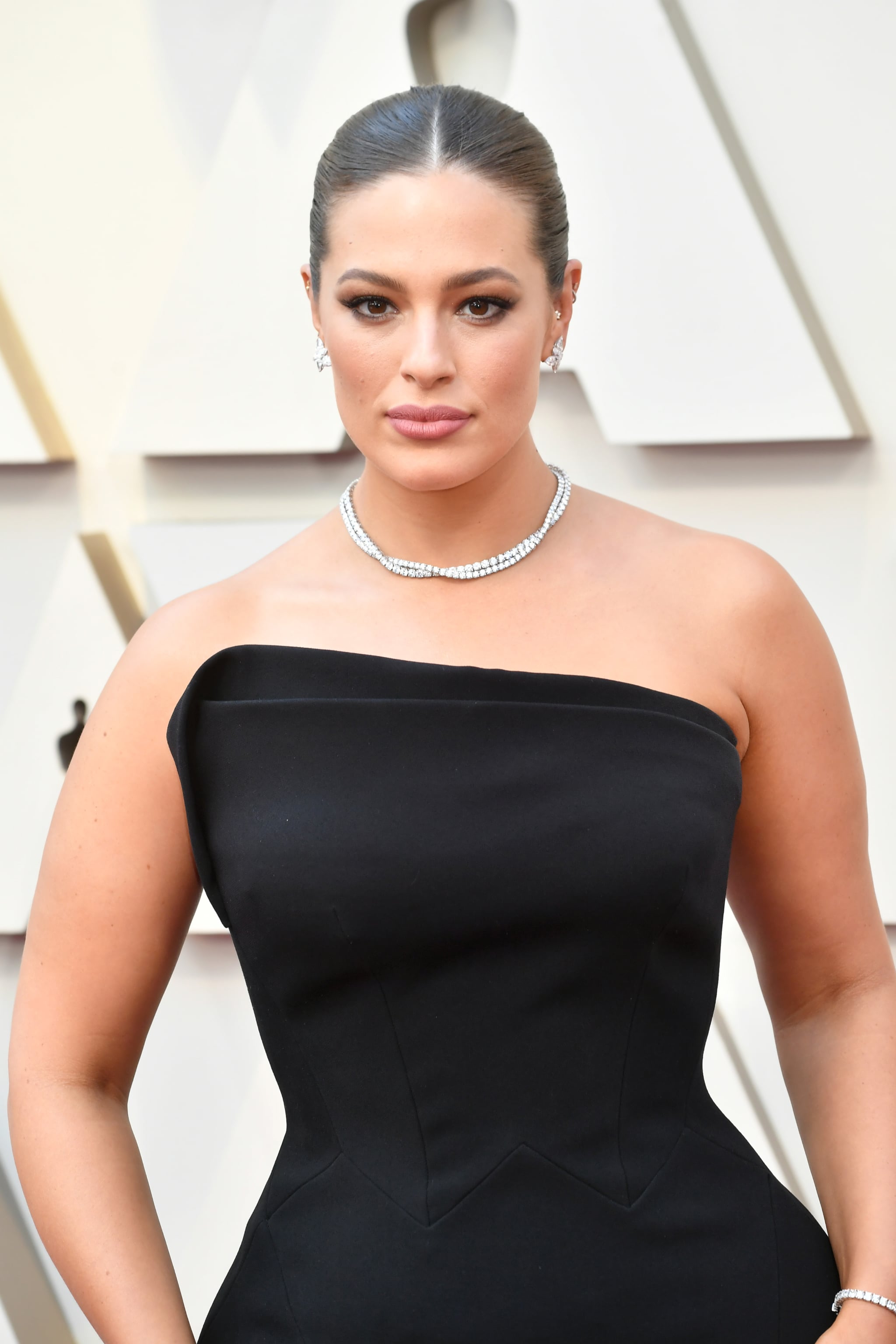 ashley graham oscars 2019 dress