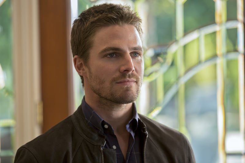 Stephen Amell Pictures on Arrow