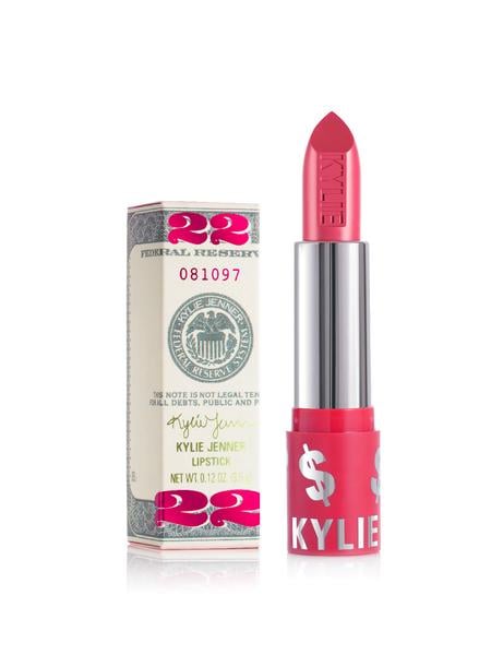 Kylie Cosmetics Matte Lipstick in Mama Boss