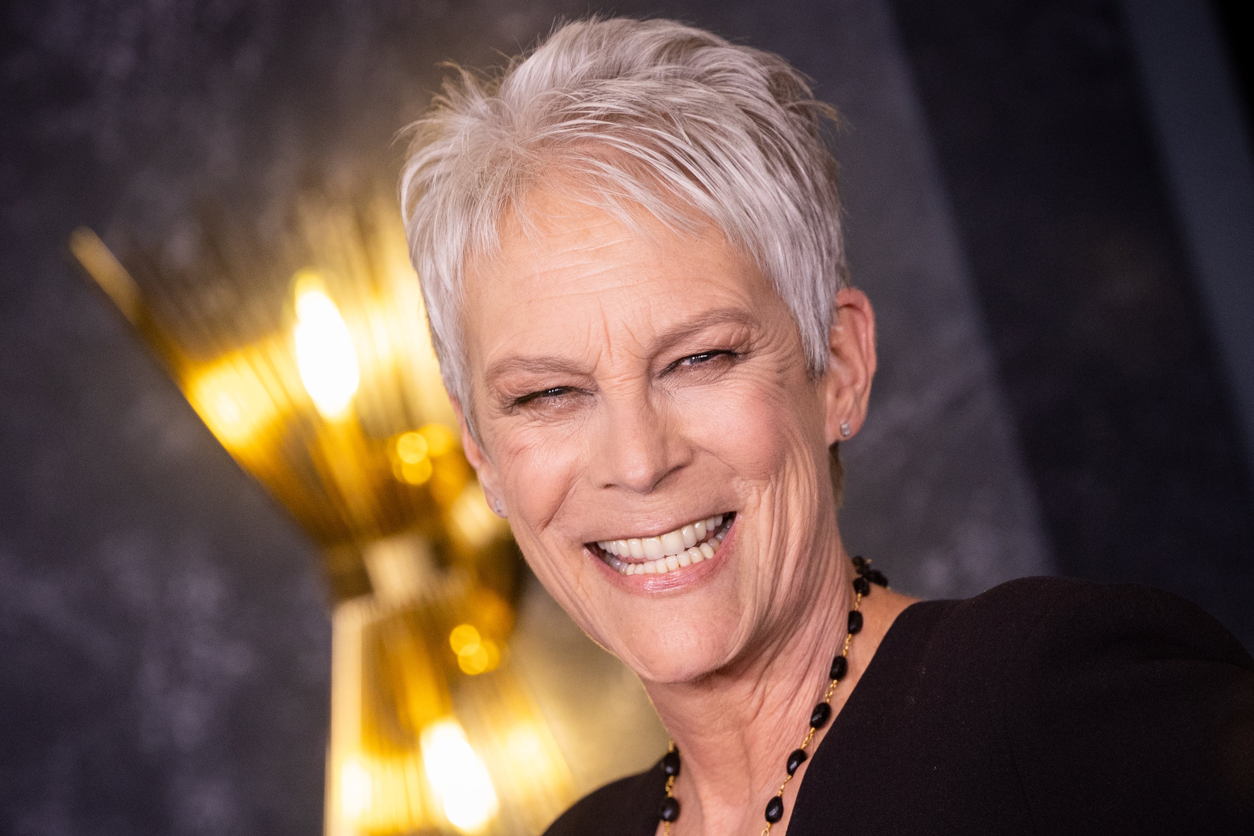 Jamie Lee Curtis'S Chic Short Hair: The Ultimate Guide - xm68ilg