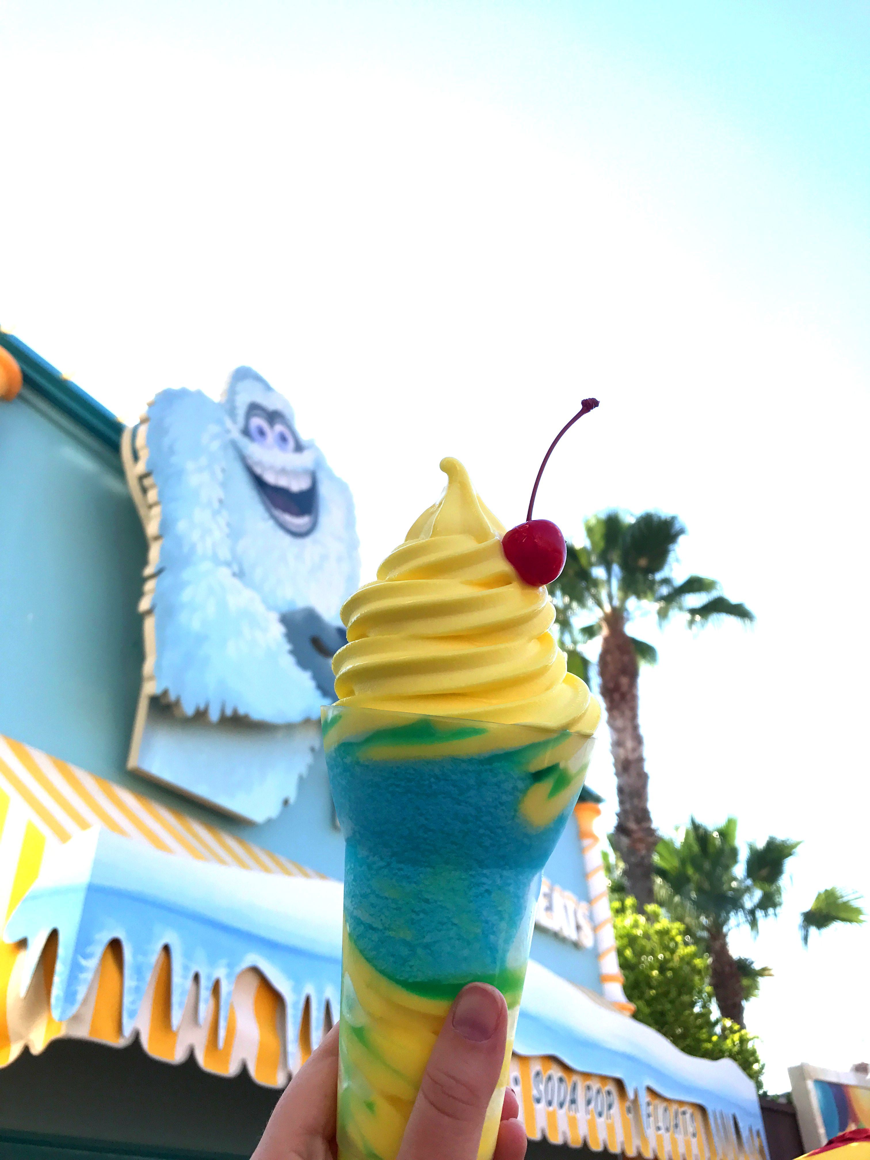 Adorable Snowman Frozen Treats ice cream stand opens for Pixar Pier at  Disneyland Resort 