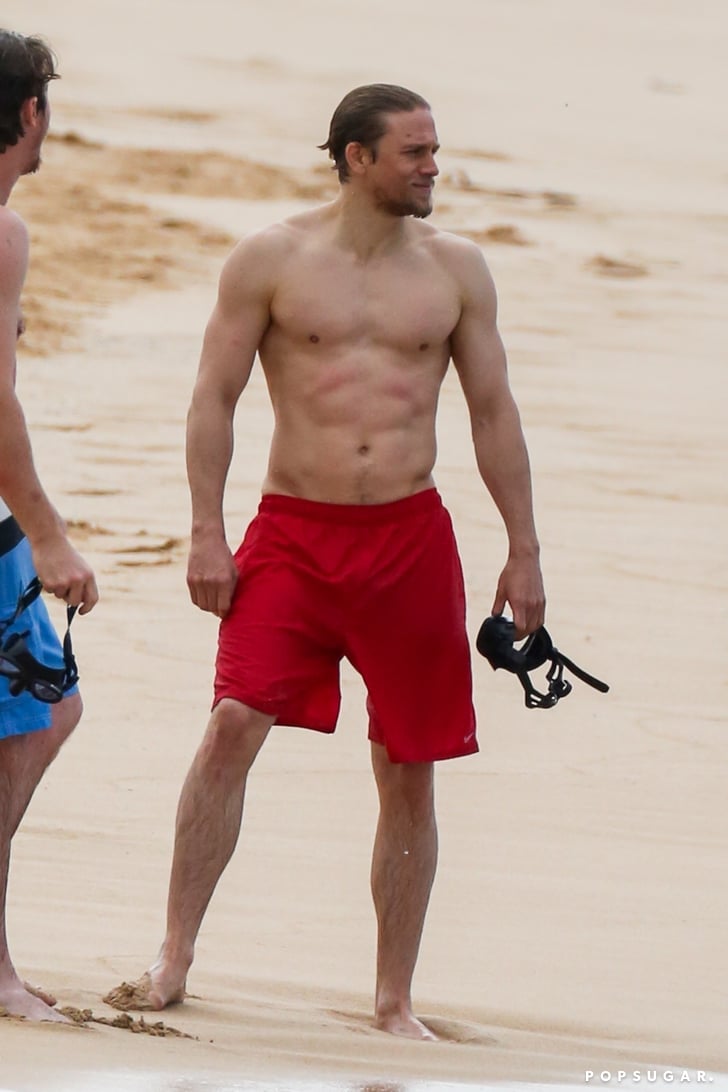 Charlie Hunnam And Ben Affleck Shirtless In Hawaii Pictures Popsugar Celebrity Photo 28