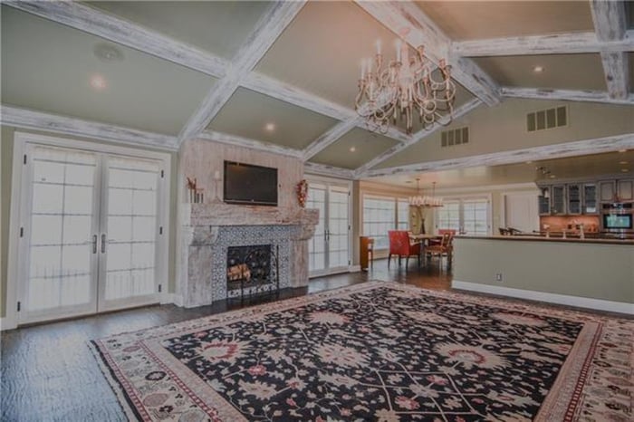 Jewel Sells Her Texas Home May 2016