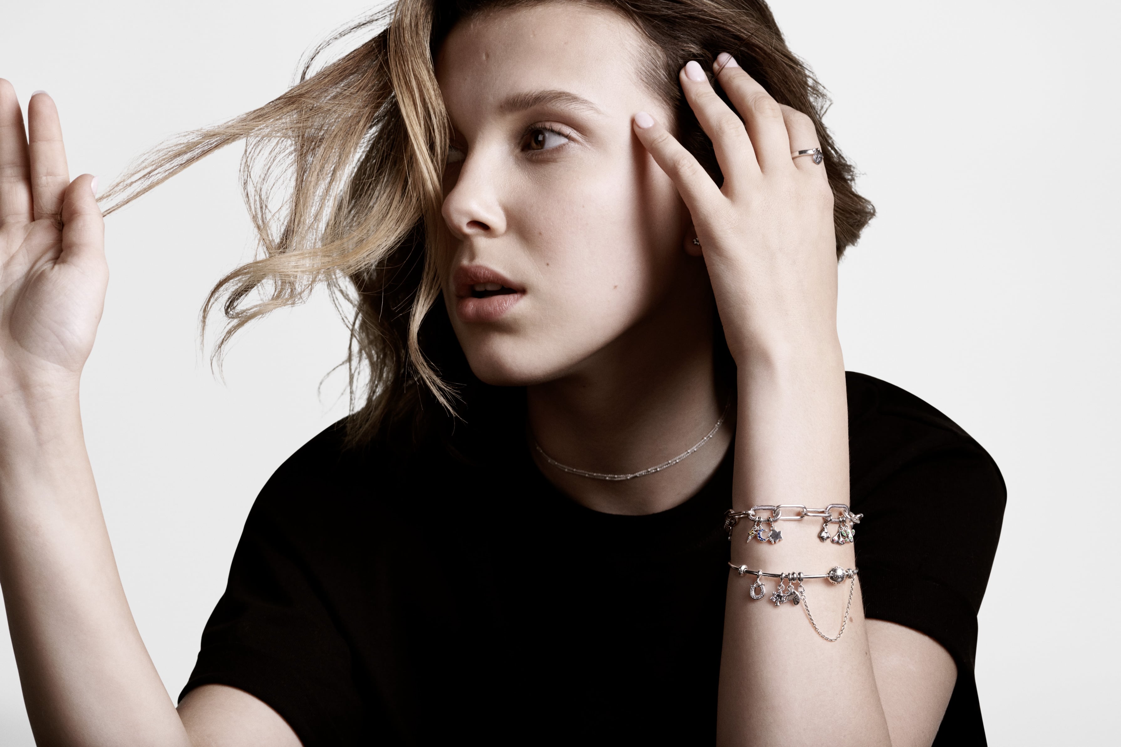 shampoo rulletrappe Vind Millie Bobby Brown Is the New Face of Pandora Me Collection | POPSUGAR  Fashion