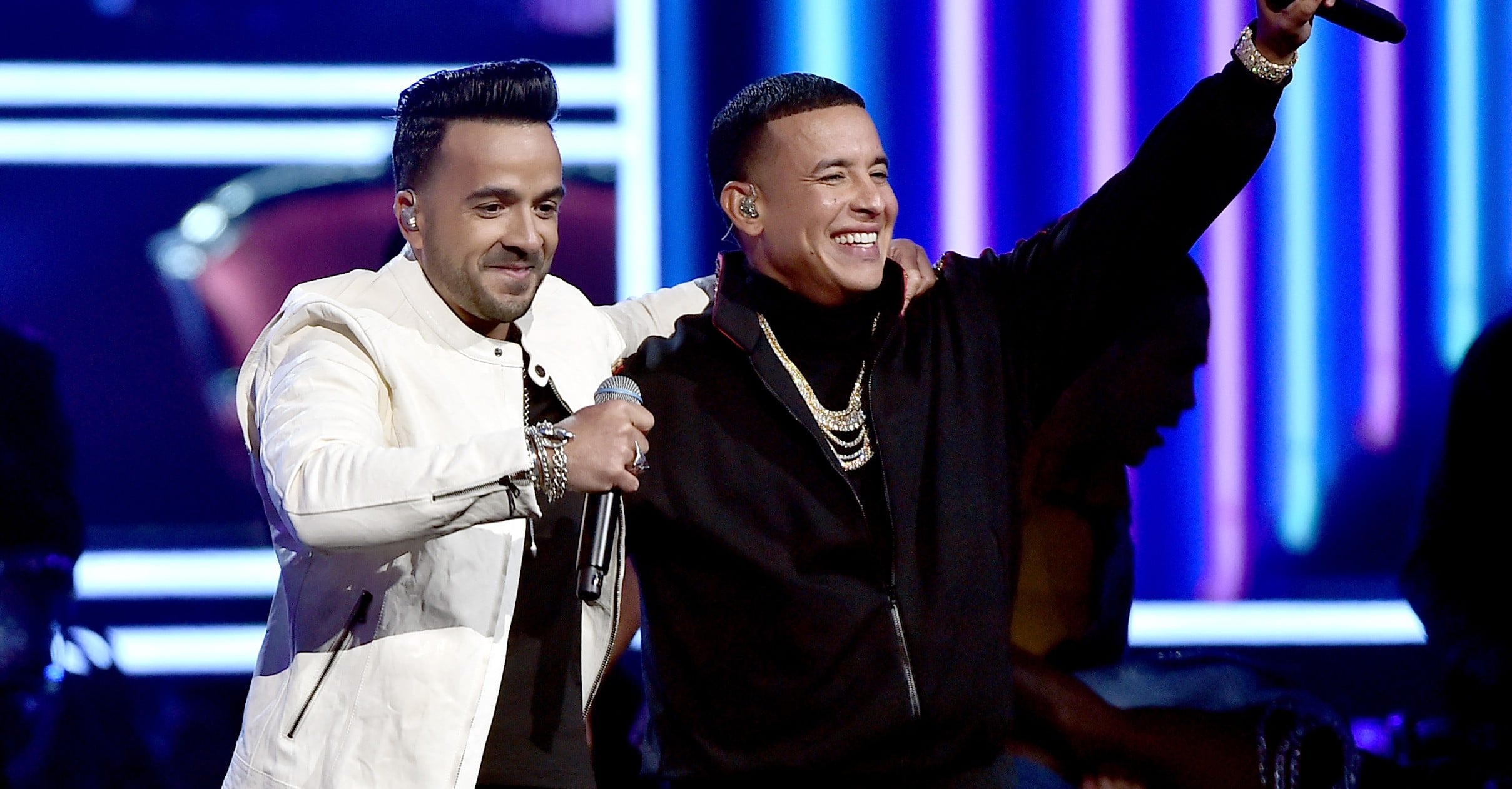 Luis Fonsi and Daddy Yankee Grammys Performance 2018 Video PS