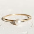 这些惊人的珍珠订婚戒指会让你说“我愿意”的心跳