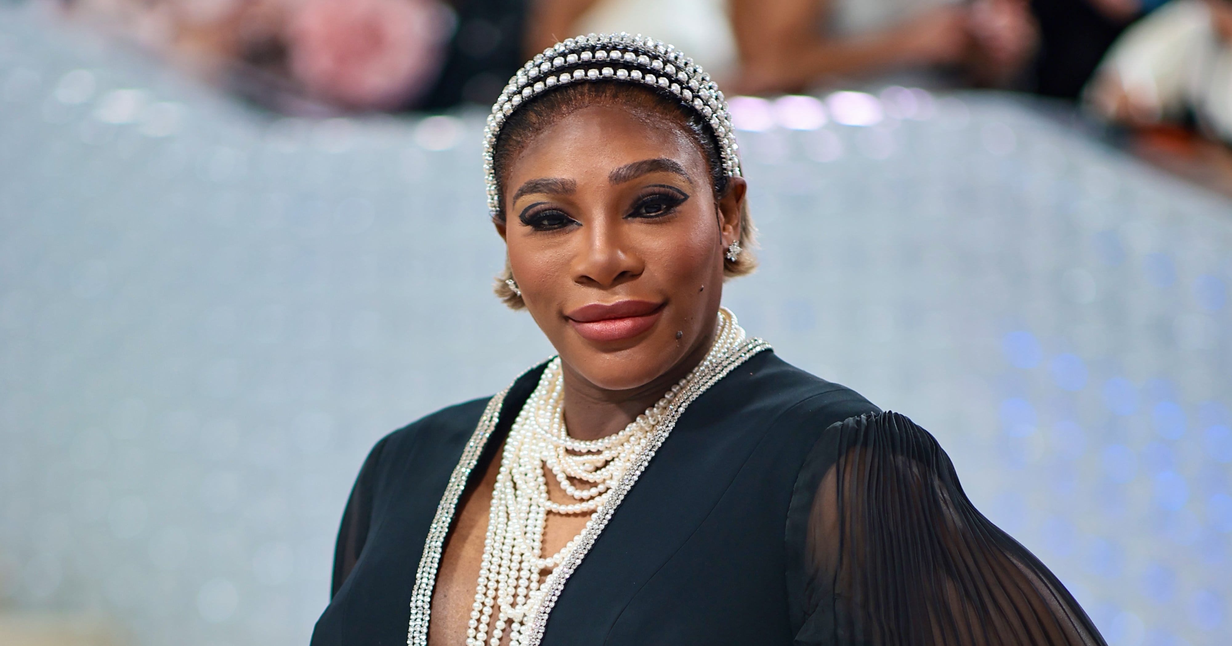 Pregnant Serena Williams Says She's 'Trying to Look Cool' in 'Hot Weather'  with Her Daughter