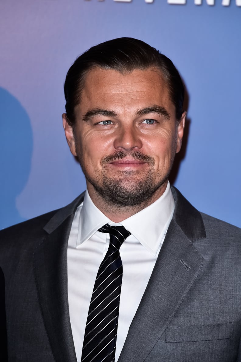 Leonardo dicaprio sale red string