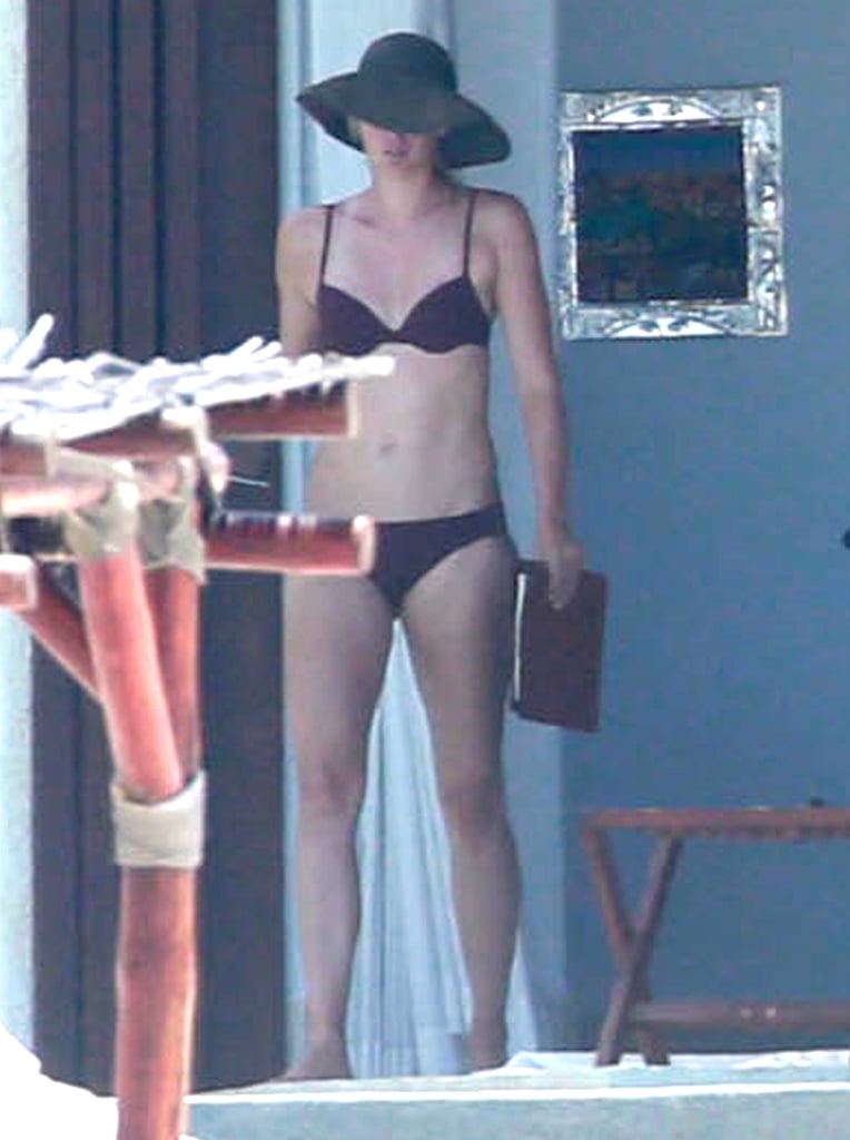 Maria Sharapova in a Bikini With Her Boyfriend in Mexico