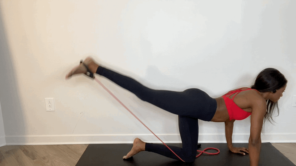 Leg Extension Pulse + Quick Taps - Long Band