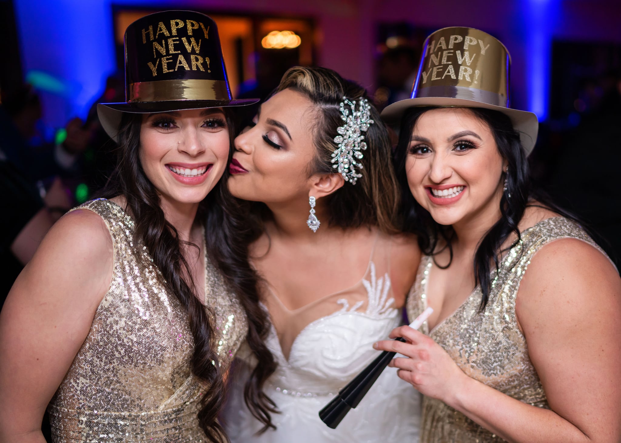 Love and Sex These Brides Celebrated Their Wedding Gatsby-Style on NYE, and the Details Are Unreal POPSUGAR Love and Sex Photo image