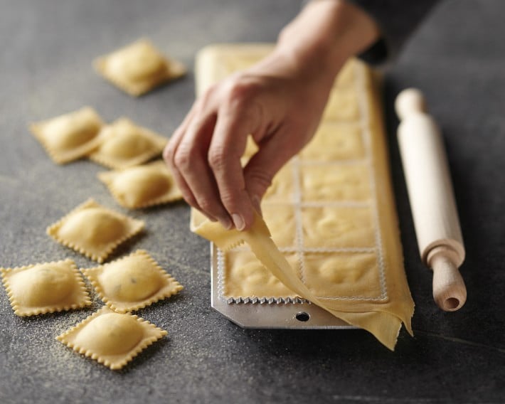 Williams-Sonoma Ravioli Mold With Roller