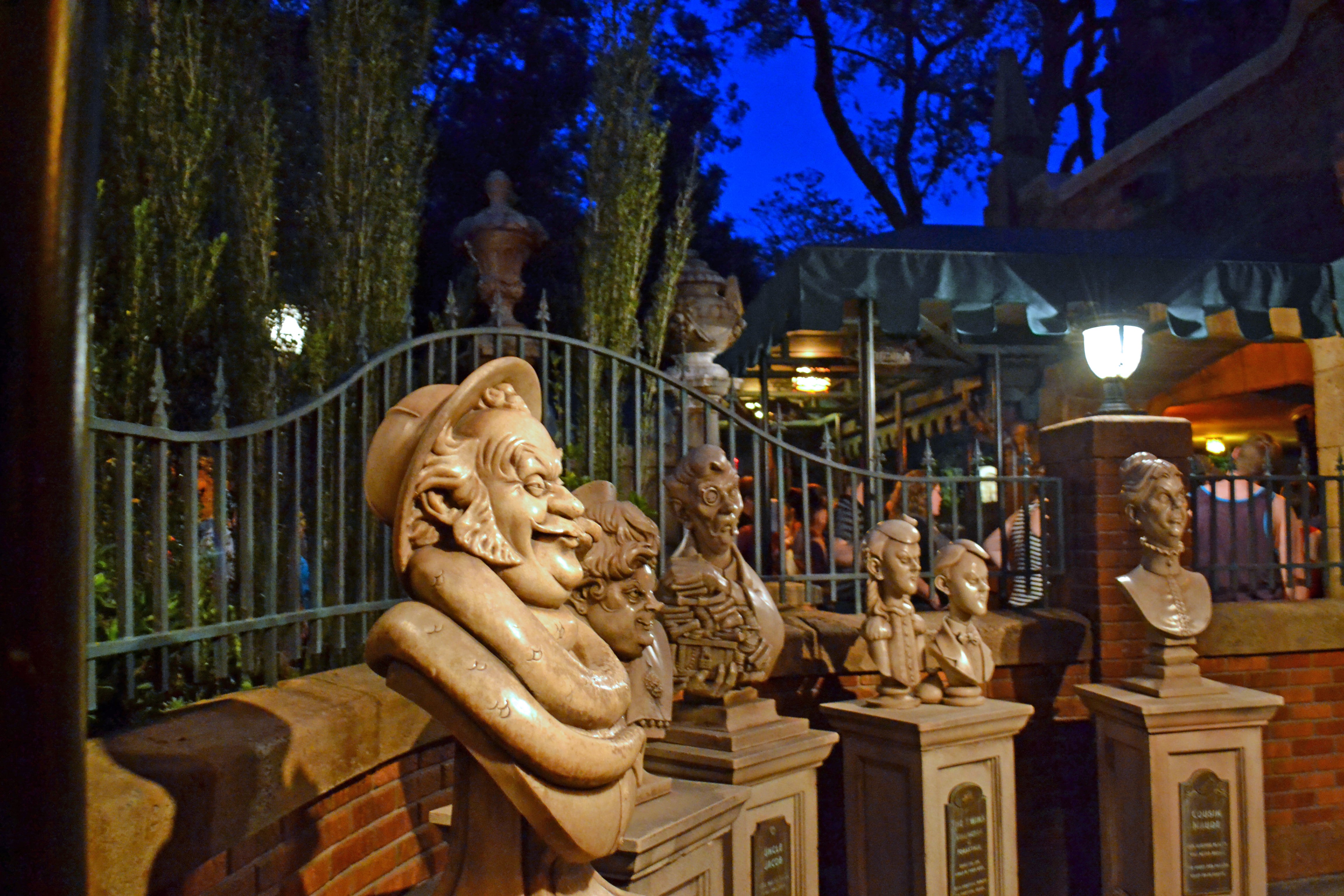 5 Imagineer Easter Eggs in Disney's New 'Haunted Mansion