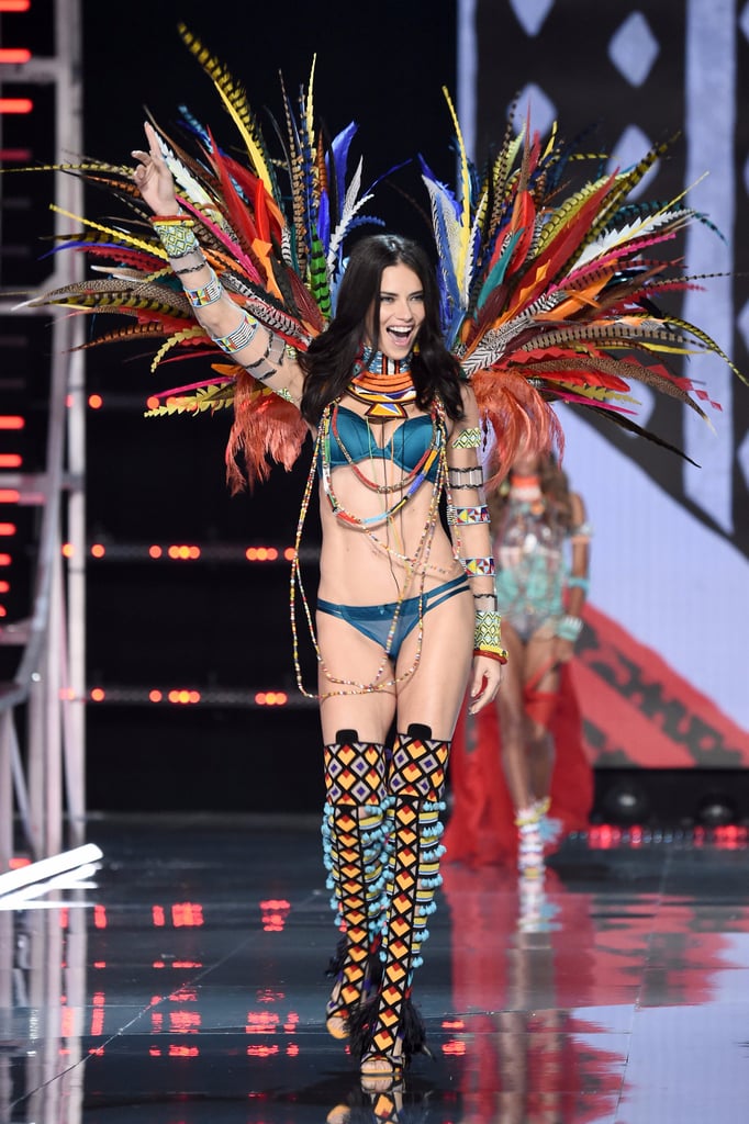 Adriana Lima Victoria S Secret Fashion Show 2017