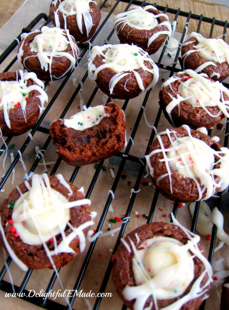 Peppermint Bark Brownie Bites