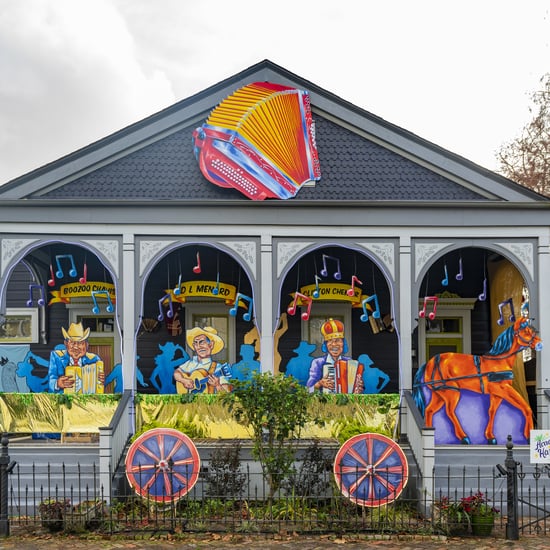Pictures of Mardi Gras House Floats