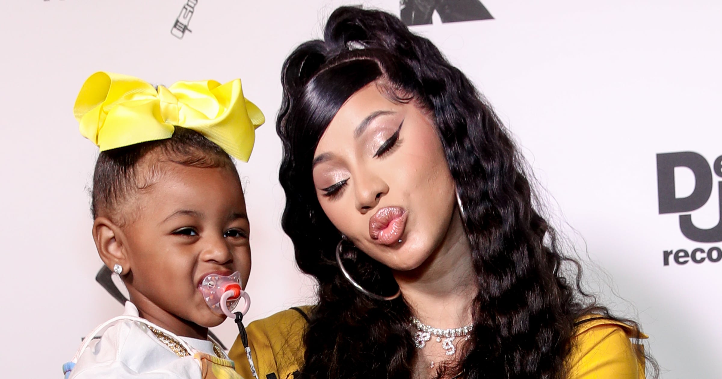 Watch a Sweet Video of Kulture Kissing Cardi B's Baby Bump PS Family(01)