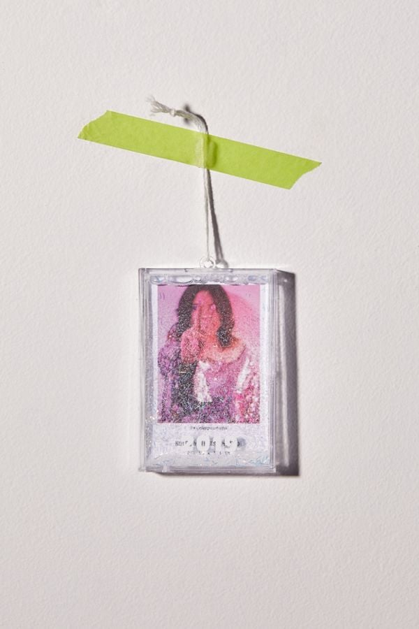 A Personalized Ornament: Instax Mini Christmas Ornament