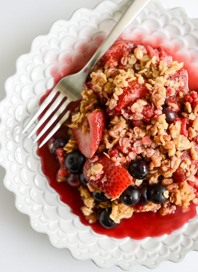 Sangria Berry Crumble