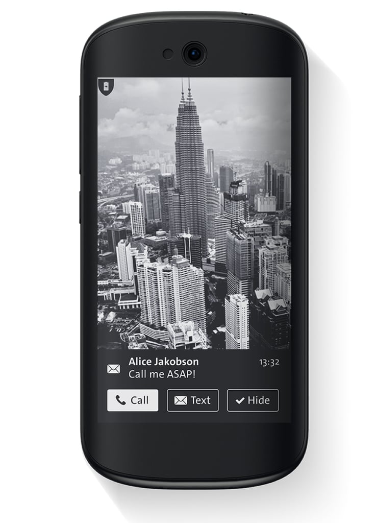 Receive notifications on the eink screen, and respond to calls, meeting invites, emails, and texts with just one touch.