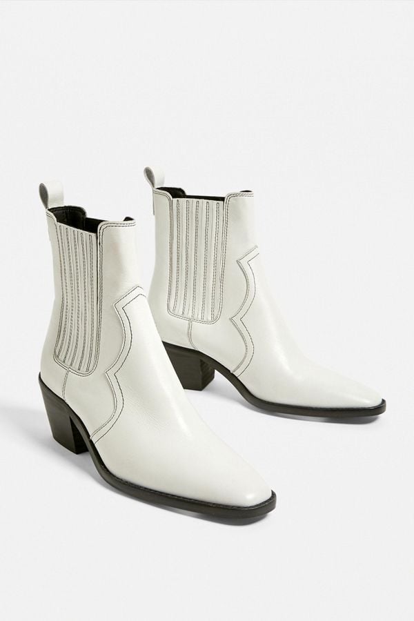 uo black boots