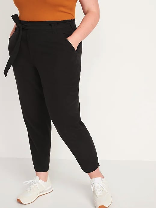 High-Waisted Cropped Belted Straight-Leg Pants in Black Jack