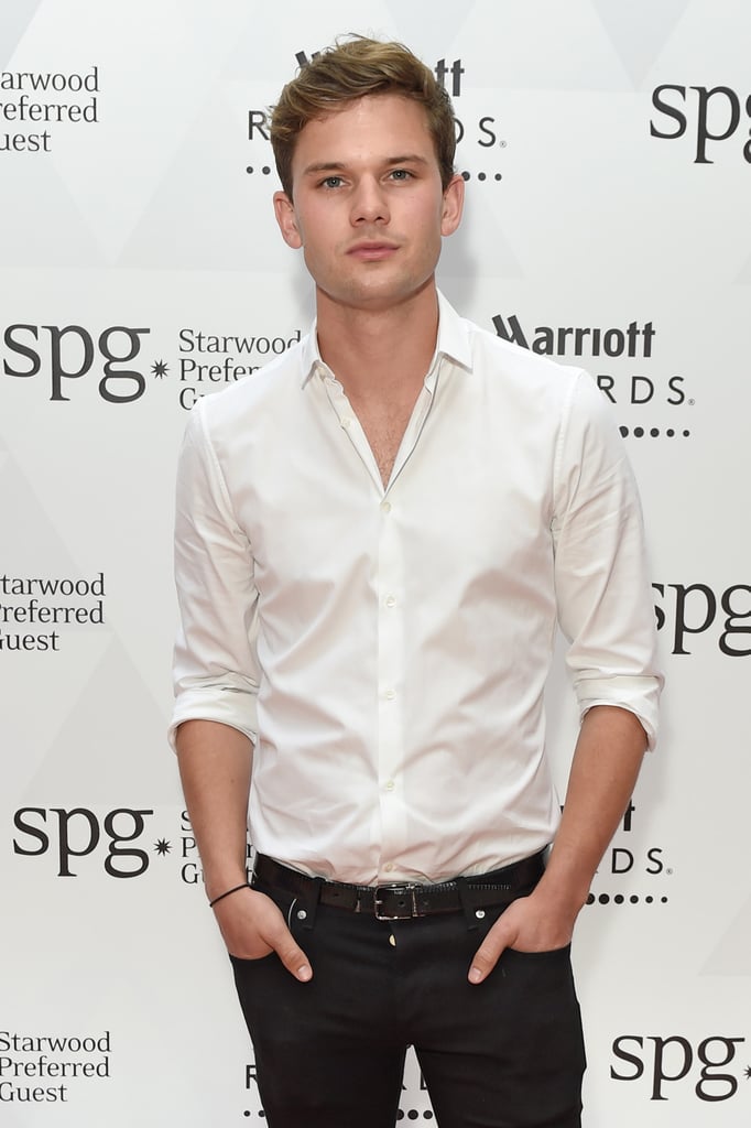 Jeremy Irvine Hot Pictures