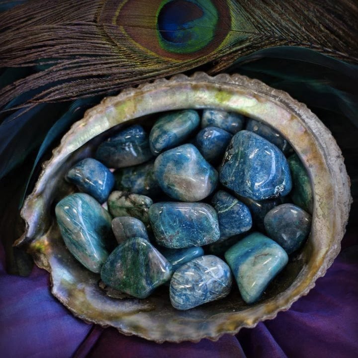 Chrysocolla to encourage calm and loving communication