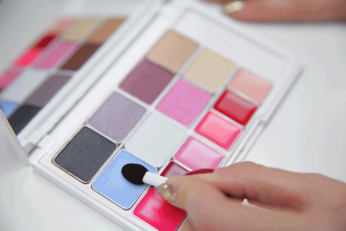 One thing you can count on with Shu Uemura: there's plenty of pigment to go around! No sissy shadows here. If it's good enough to create gorgeous sketches for Mr. Lagerfeld, you know it's going to pop on your own peepers. 
This palette has six lip shades and eight eye shadows and comes in a furry pouch. So whether you're shopping for a fashion fiend or a cat lady, this gift has you covered.