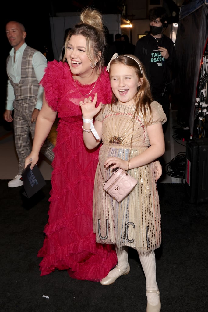 Kelly Clarkson And Daughter River At The Peoples Choice Awards 2022