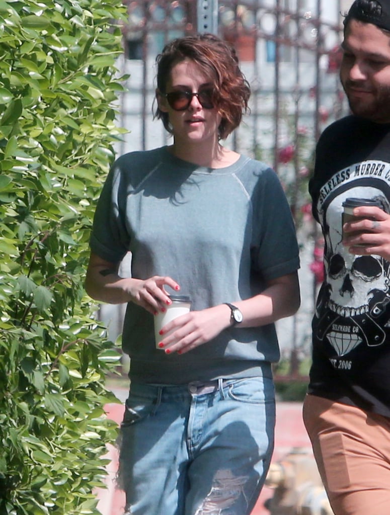Kristen Stewart made a Friday coffee run with her friends in LA.