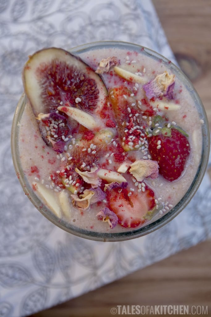 Almond Fig and Strawberry Smoothie