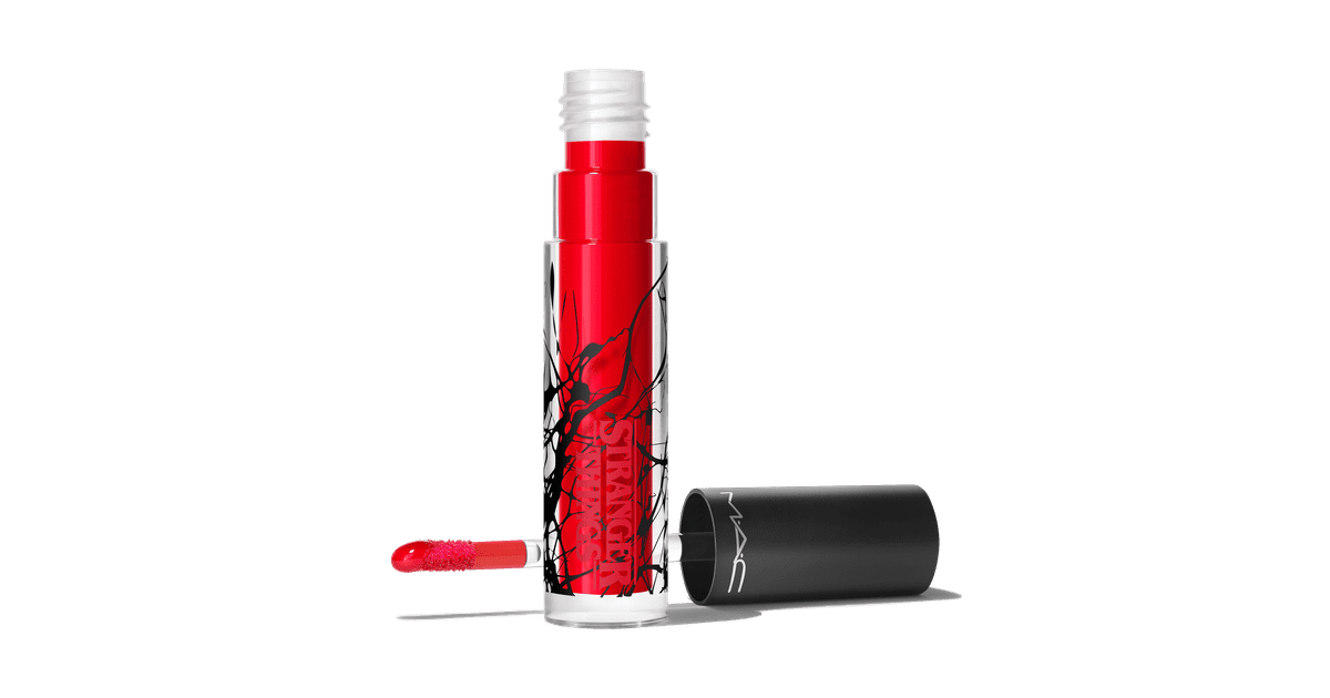 A Lip Gloss MAC Cosmetics x "Stranger Things" Lipglass in Rockin