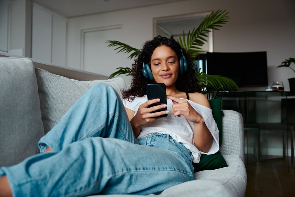 Is Dark Mode Better For Your Eyes? POPSUGAR Fitness UK