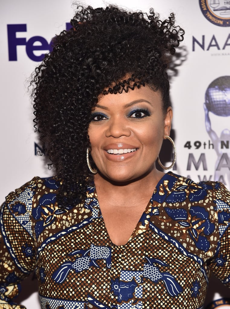 Yvette Nicole Brown as Aunt Sarah